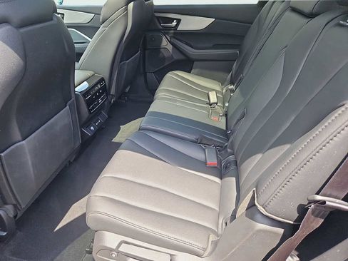 Used 2025 Acura MDX SH-AWD image 32