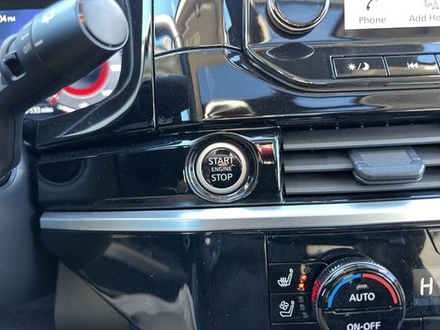 Used 2024 Nissan Pathfinder Platinum w/ Cargo Package image 25