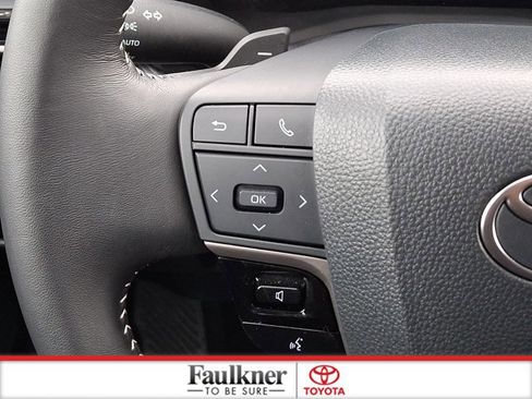 Certified 2025 Toyota Camry SE image 20