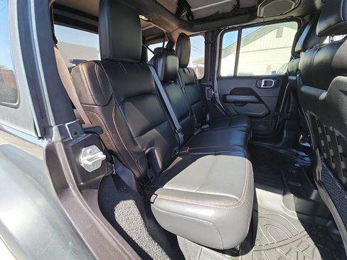 Used 2021 Jeep Wrangler Unlimited Rubicon AWD/4WD image 27