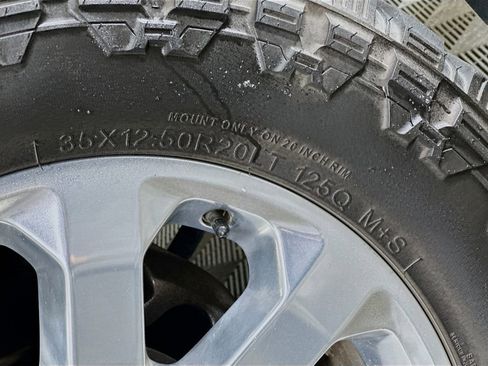 Used 2024 RAM 2500 Laramie w/ Sport Appearance Package image 34