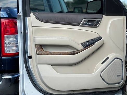 Used 2016 GMC Yukon XL Denali w/ Open Road Package RWD image 10
