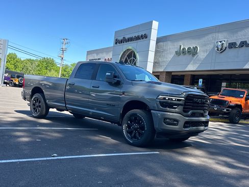 New 2026 RAM 2500 Laramie AWD/4WD image 21