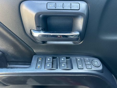 Used 2017 GMC Sierra 1500 Denali w/ Denali Ultimate Package AWD/4WD image 11