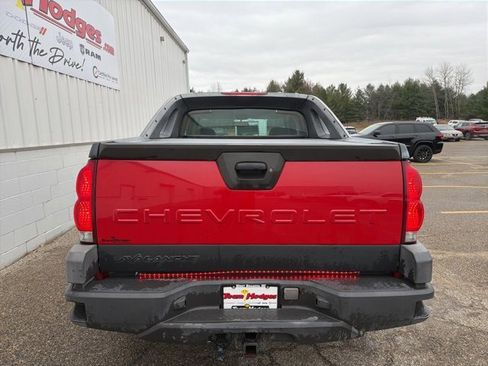 Used 2005 Chevrolet Avalanche LS image 10