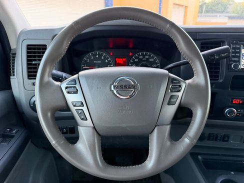 Used 2017 Nissan NV 3500 SL RWD image 19