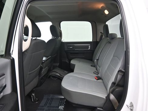 Used 2022 RAM 1500 Classic SLT AWD/4WD image 24