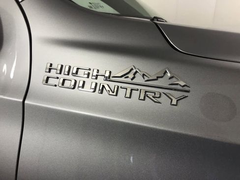 Used 2024 Chevrolet Tahoe High Country image 10