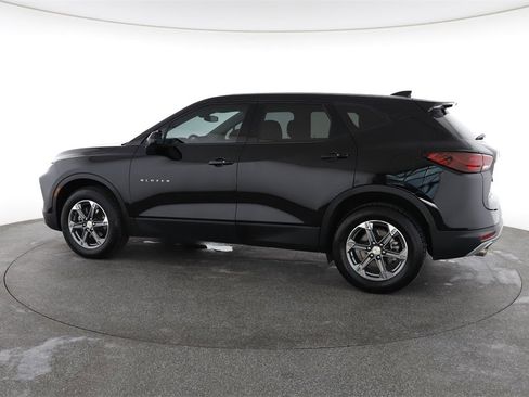 Used 2024 Chevrolet Blazer LT image 8