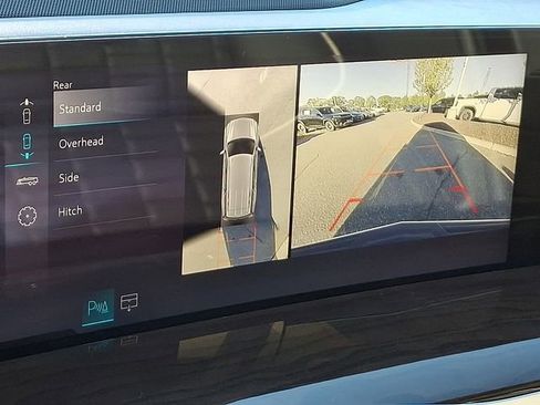 Used 2025 Cadillac Escalade Sport Platinum image 19