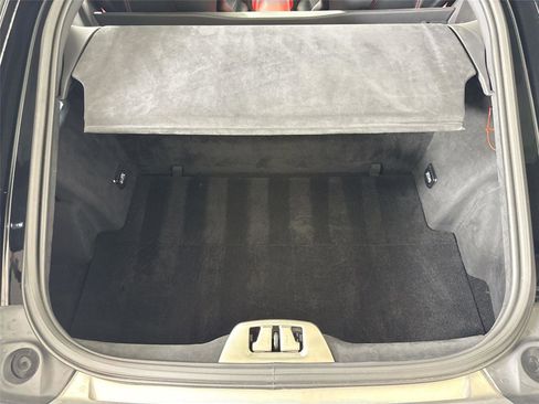 Used 2018 Ferrari 812 Superfast image 24