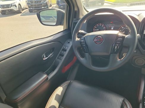 Used 2025 Nissan Frontier Pro-X w/ Pro Convenience Package RWD image 15