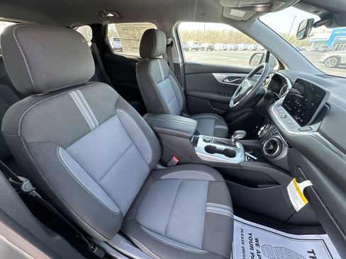 New 2025 Chevrolet Blazer LT FWD image 24