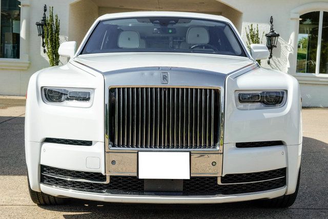 Used 2020 Rolls-Royce Phantom Sedan RWD image 13
