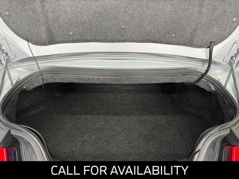 Used 2021 Ford Mustang Premium RWD image 18