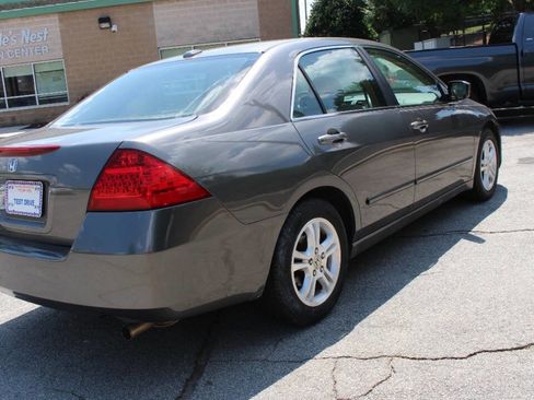 Used 2006 Honda Accord EX-L image 8