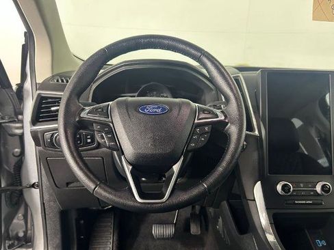 Certified 2024 Ford Edge Titanium AWD/4WD image 8