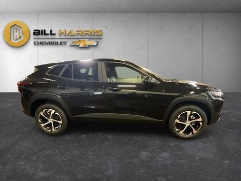 New 2026 Chevrolet Trax RS image 10