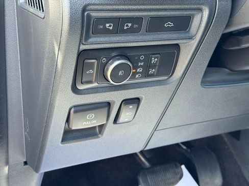 Used 2021 Ford F150 Lariat image 18