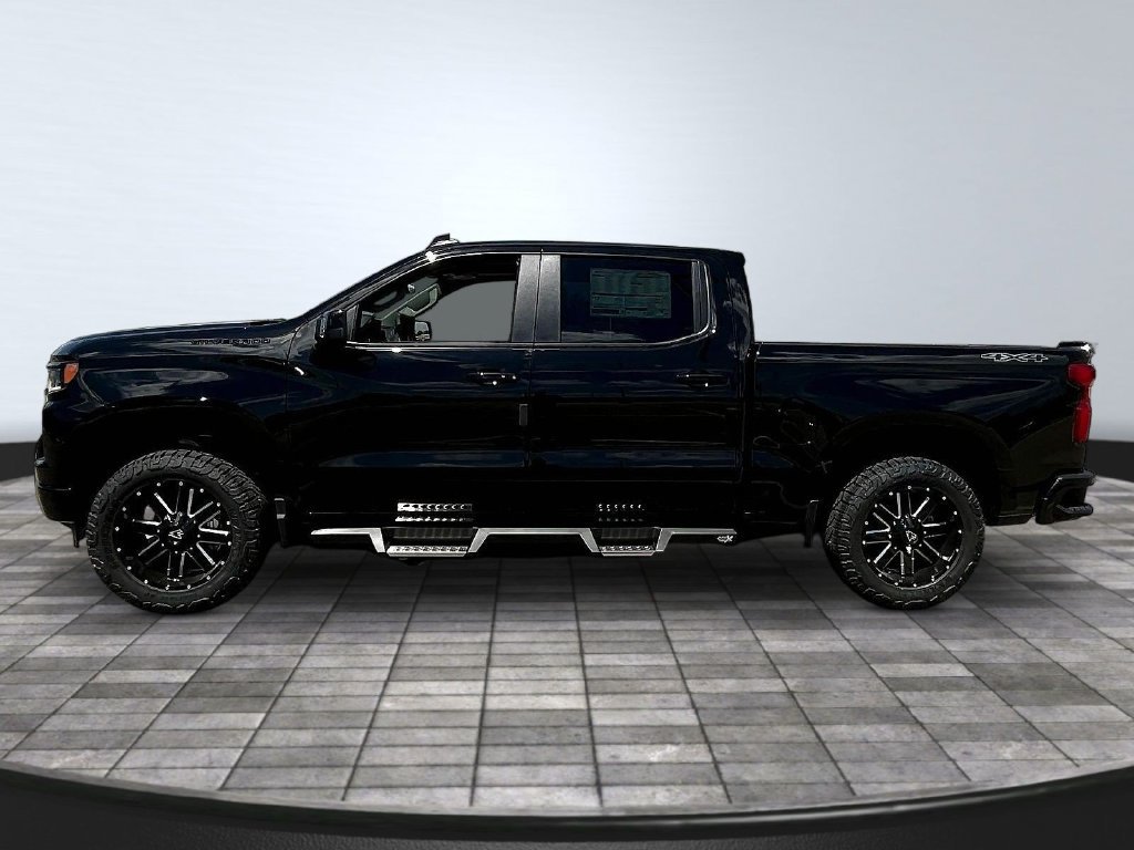 New 2026 Chevrolet Silverado 1500 RST w/ Dark Appearance Package AWD/4WD image 8