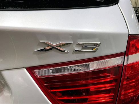 Used 2017 BMW X3 xDrive28i image 9