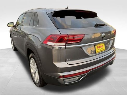 Used 2022 Volkswagen Atlas Cross Sport SE image 8