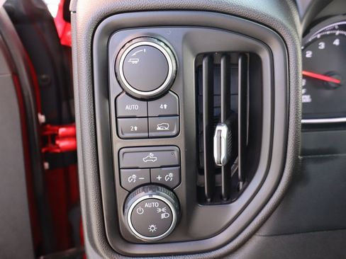 Used 2022 Chevrolet Silverado 1500 Custom w/ Safety Confidence Package image 10