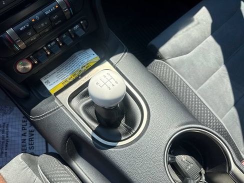 Used 2019 Ford Mustang Shelby GT350 w/ Technology Package RWD image 29