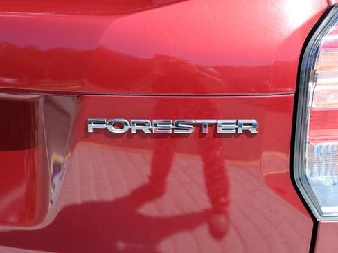 Used 2018 Subaru Forester 2.5i Premium w/ All-Weather Package AWD/4WD image 50