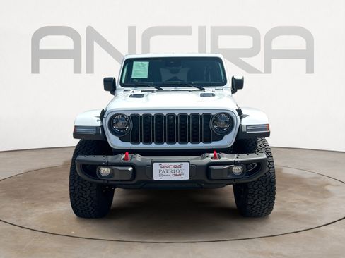 Used 2025 Jeep Wrangler Unlimited Rubicon AWD/4WD image 5