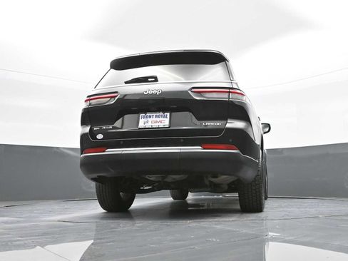 Used 2023 Jeep Grand Cherokee L Laredo image 47