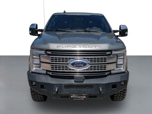 Used 2019 Ford F250 Platinum w/ Platinum Ultimate Package image 48