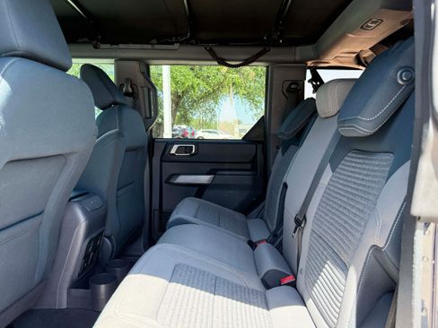 Used 2021 Ford Bronco Outer Banks AWD/4WD image 15