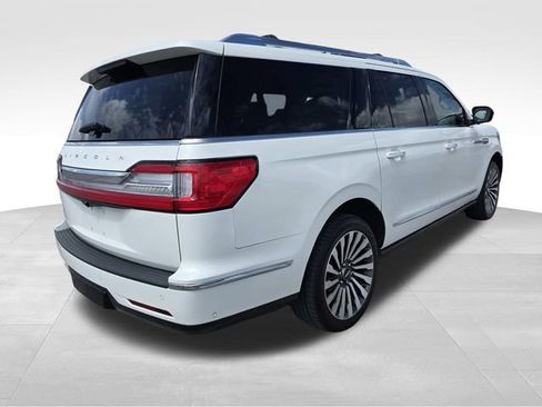 Used 2021 Lincoln Navigator L Reserve w/ Luxury Package AWD/4WD image 3
