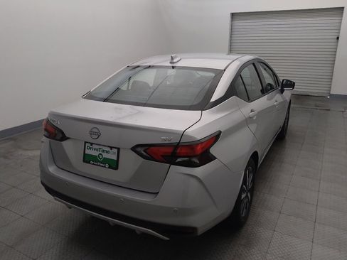 Used 2024 Nissan Versa SV FWD image 7
