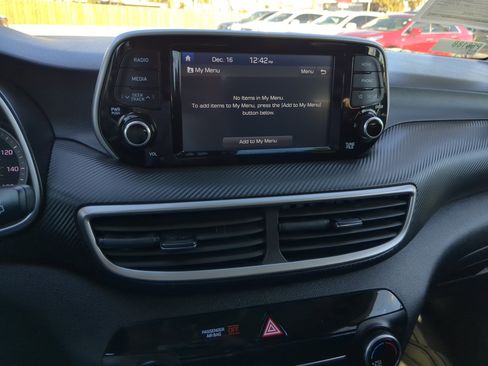 Used 2019 Hyundai Tucson SE image 22