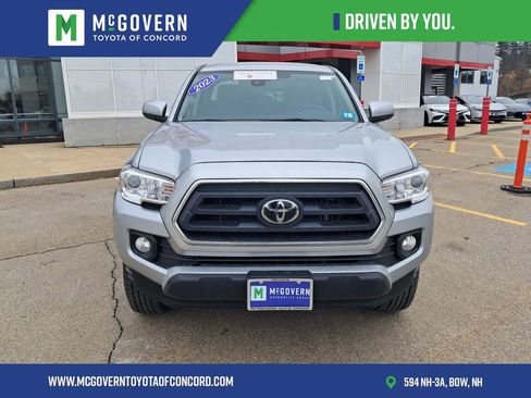 Used 2023 Toyota Tacoma SR5 AWD/4WD image 7