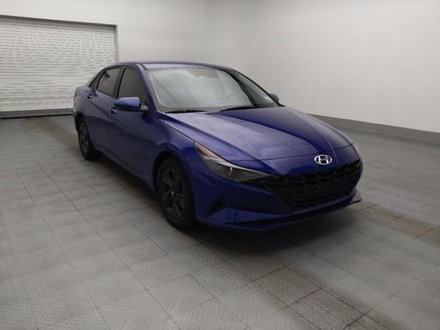 Used 2023 Hyundai Elantra SEL FWD image 13