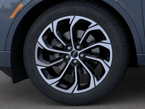 New 2026 Lincoln Nautilus Reserve AWD/4WD image 19