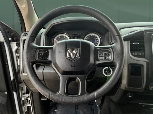 Used 2018 RAM 3500 Tradesman w/ Chrome Appearance Group image 15