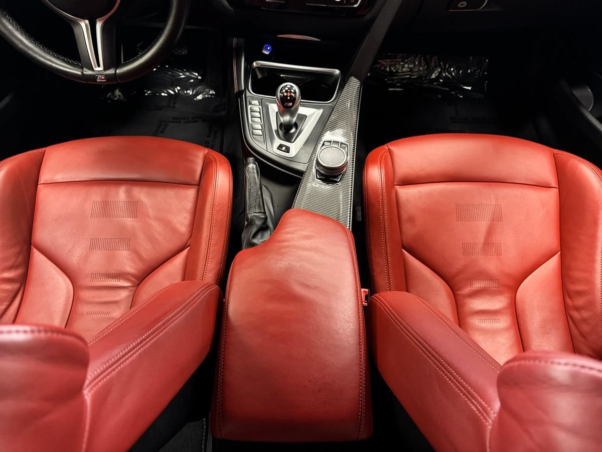 Used 2018 BMW M3 RWD image 24