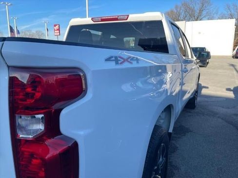 Used 2023 Chevrolet Silverado 1500 LT image 19