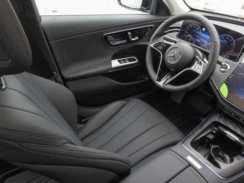 New 2026 Mercedes-Benz E 350 4MATIC Sedan image 23