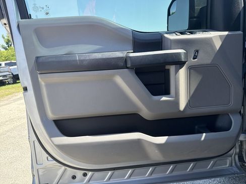 Used 2020 Ford F150 XL w/ Equipment Group 101A Mid RWD image 10