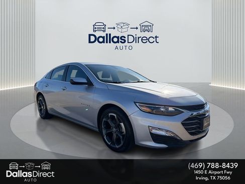 Used 2022 Chevrolet Malibu LT image 2