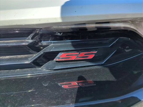 Used 2019 Chevrolet Camaro SS RWD image 21