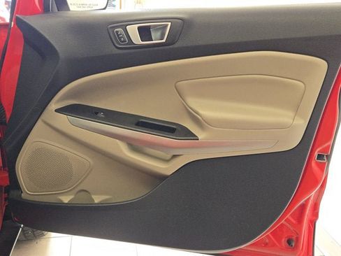 Used 2019 Ford EcoSport Titanium FWD image 6