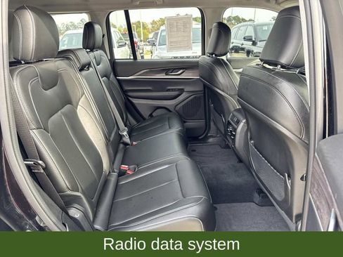 Used 2024 Jeep Grand Cherokee Limited w/ Trailer Tow Package image 9