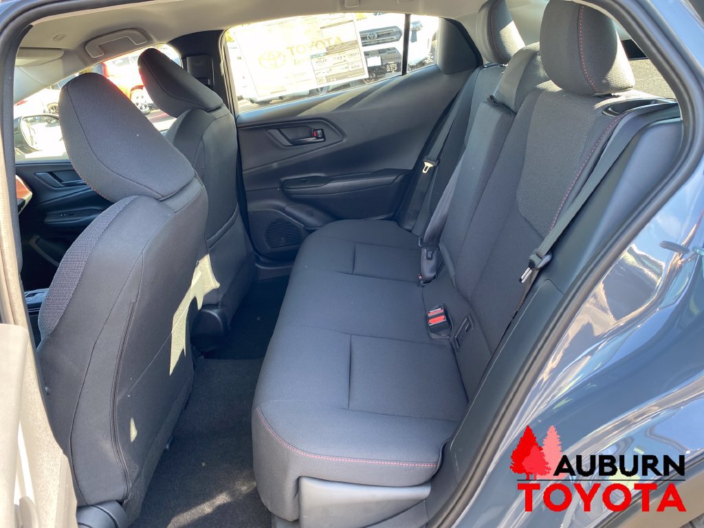 New 2027 Toyota Prius Plug-In Hybrid FWD image 18