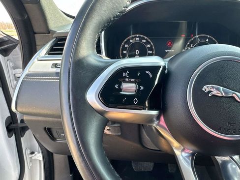 Used 2024 Jaguar F-PACE R-Dynamic S image 25